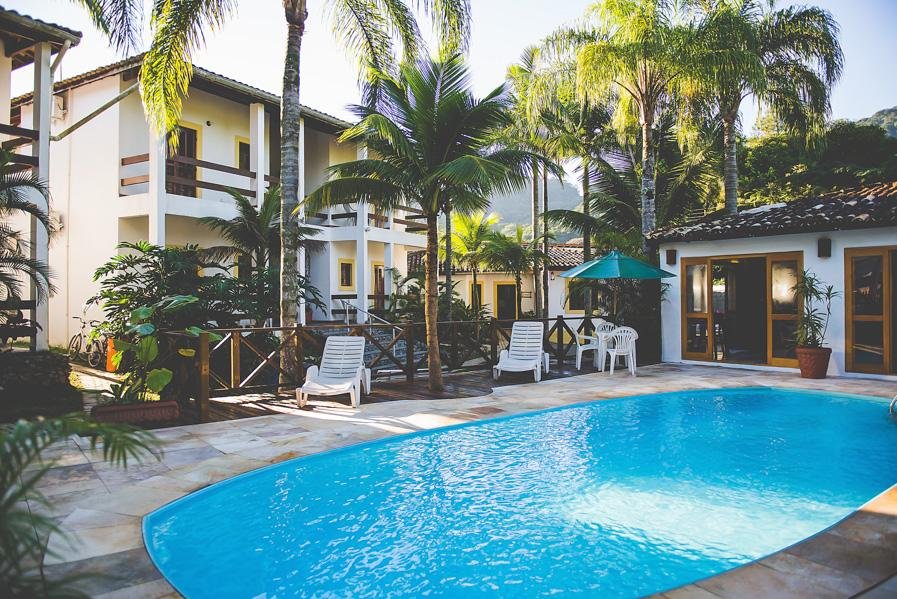 Espaço da Pousada Casarão, com piscina