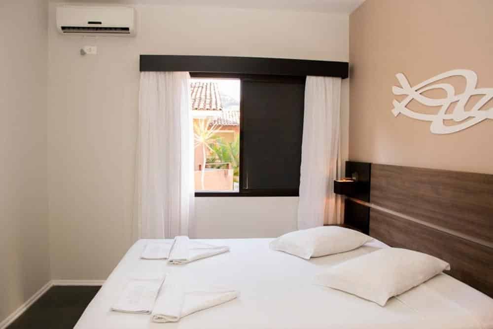 quarto da Pousada Larimor em Boiçucanga
