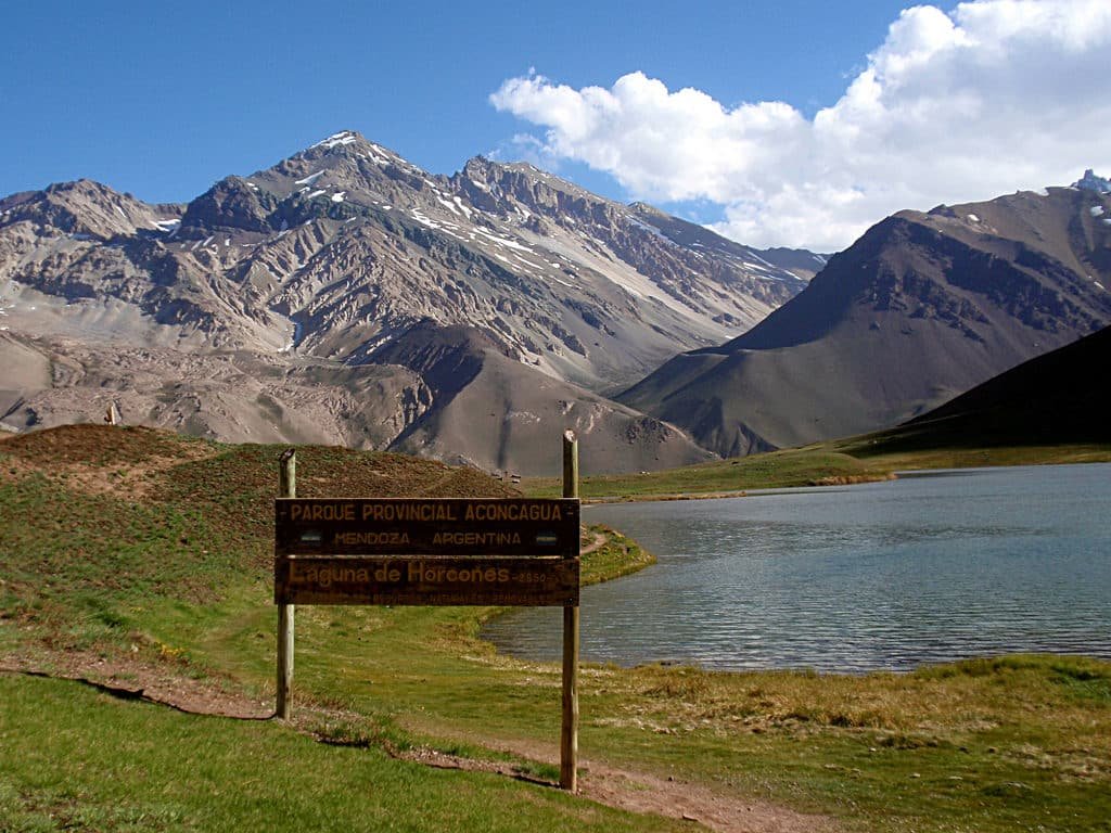 parque nacional de aconcagua como um dos pontos turisticos argentina