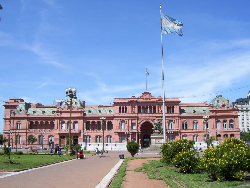 Um dos principais pontos turísticos na Argentina - A Casa Rosada em Buenos Aires