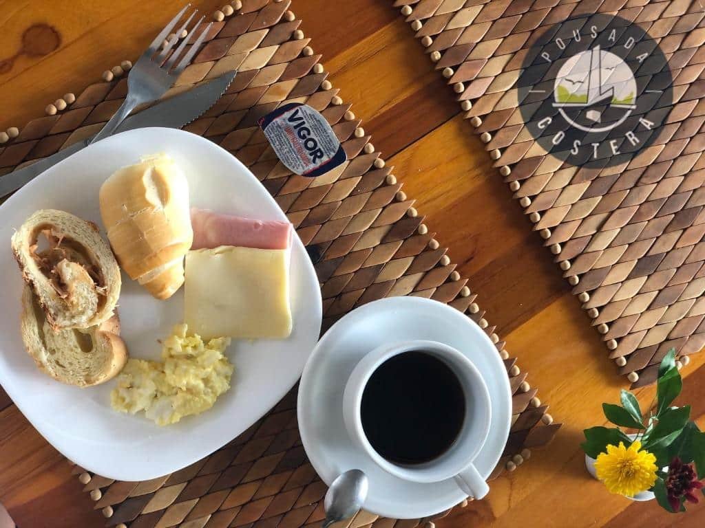 café da manhã da Pousada Costera em João Pessoa