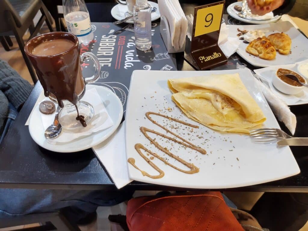 café da tarde no chocolate planalto em gramado