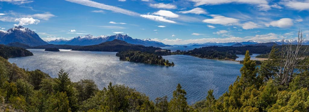 lago nahuel huapi em bariloche como um dos pontos turisticos argentina