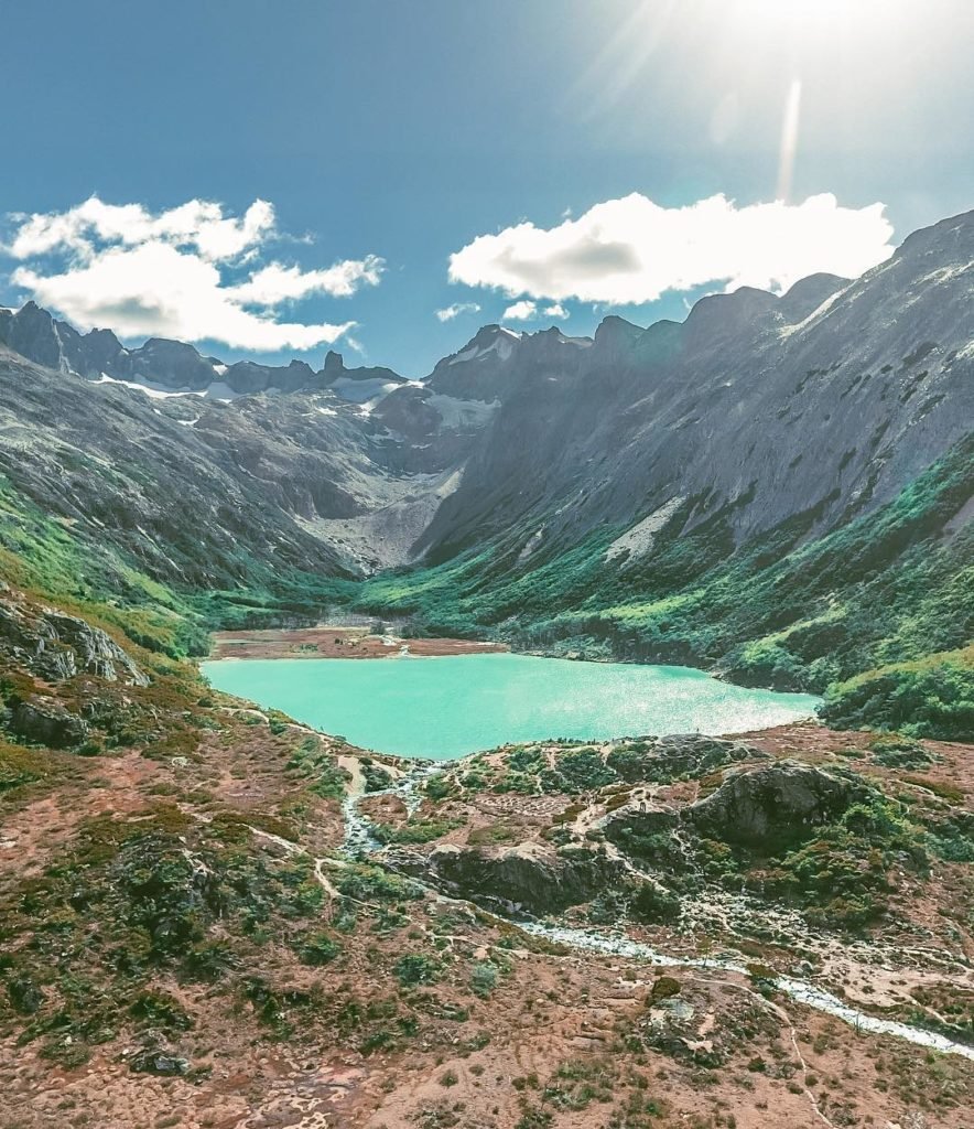 laguna esmeralda em ushuaia como um dos pontos turisticos argentina