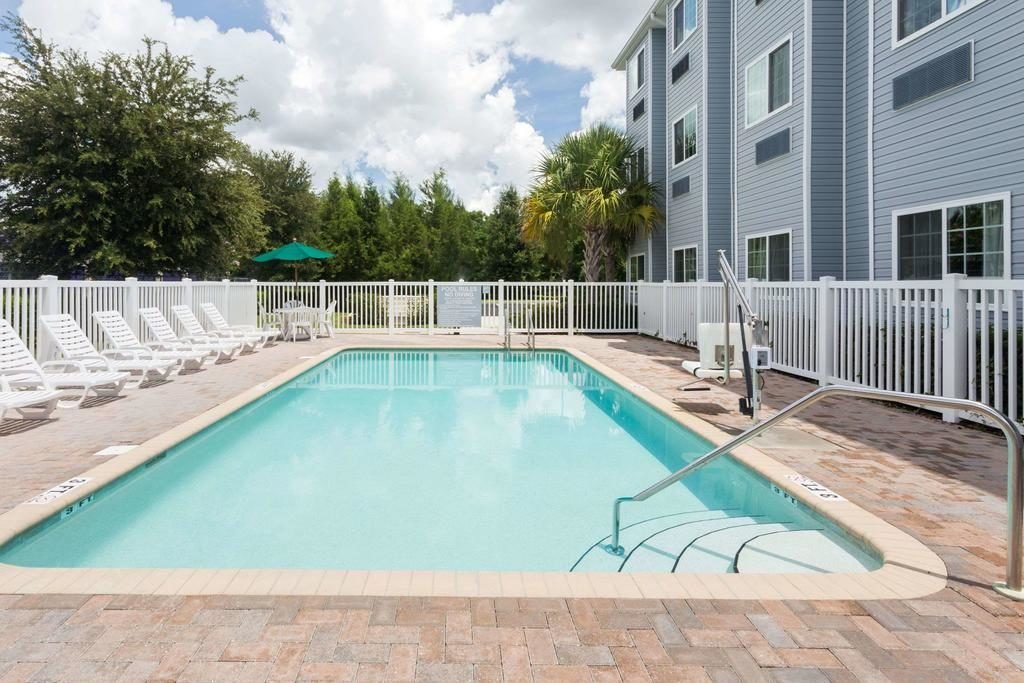 Microtel Inn & Suites by Wyndham Spring Hill - Foto: divulgação