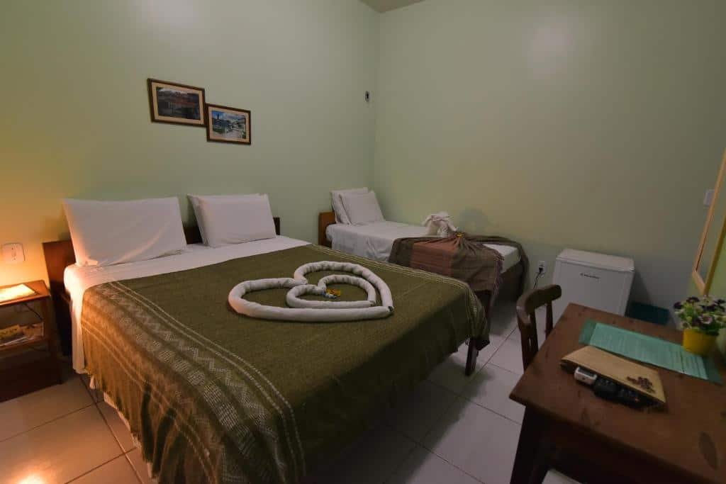 Quarto da Pousada Paraíso dos Lençóis, com cama de casal e solteiro
