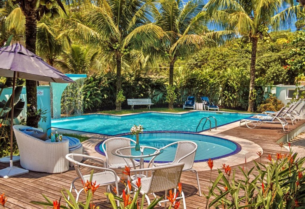 Piscina na Pousada Toca da Praia