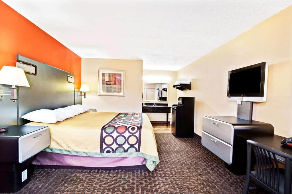 Quarto do Super 8 by Wyndham Kissimmee