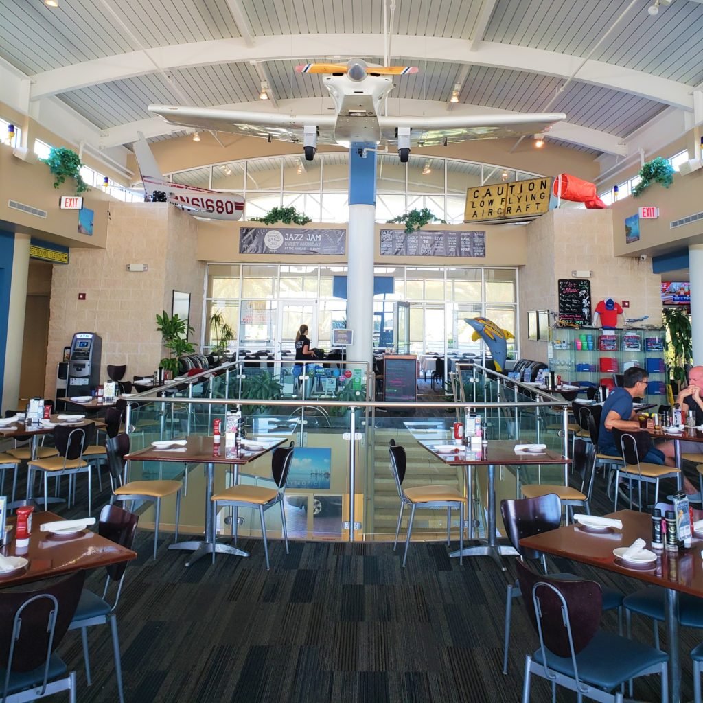 the hangar restaurante