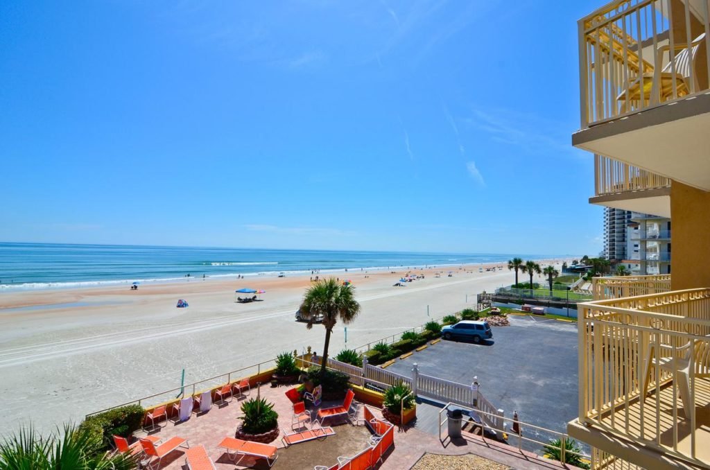 shore hotel vista da praia de daytona beach