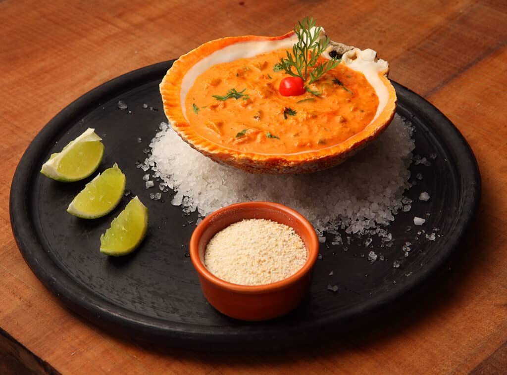 prato típico nordestino no restaurante parraxaxá em recife