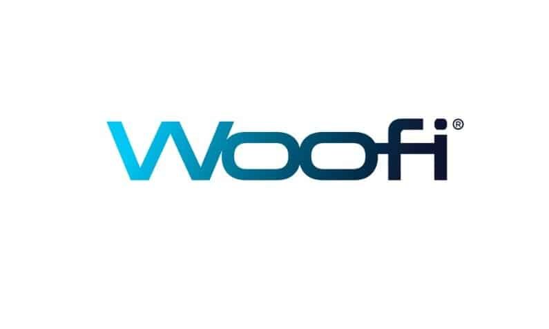 logo da Woofi escrito em azul sob um fundo branco para representar qual é o melhor chip de celular nos EUA